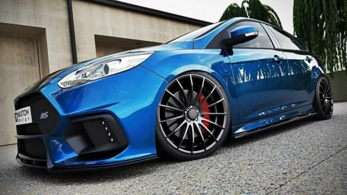 Maxton Design Küszöbtoldat Ford Focus II ST Facelift Kombi – Fényes Fekete