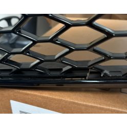 Grill Audi Q3 8U Gloss Black DAMAGED