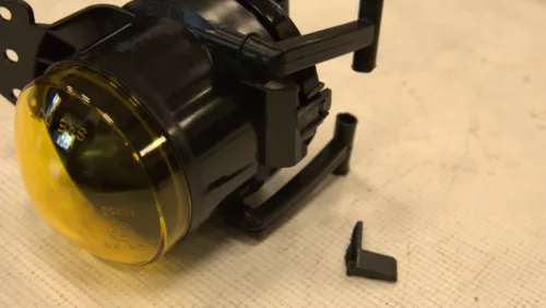 Fog Lights BMW 3 E46 5 E61 5 E60 3 E90 E91 6 E64 X3 E83 6 E63 Yellow DAMAGED