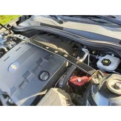 Front upper strut bar Chevrolet Camaro V Red