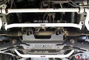 Toyota Hiace/H200 04+ UltraRacing front lower Tiebar 1365