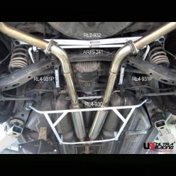 Lexus GS400 98-00 UltraRacing 2x2Point rear lower Brace 931P