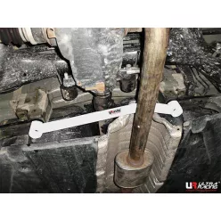 BMW F25 X3 2.0D 4WD 11-17 UltraRacing 2-point rear lower Bar