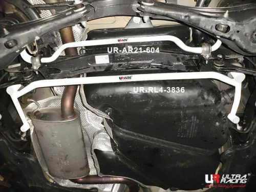 Volkswagen Passat B8 TYP 3G 1.8 TSI 2WD 15-22 UltraRacing rear Sway Bar 21mm