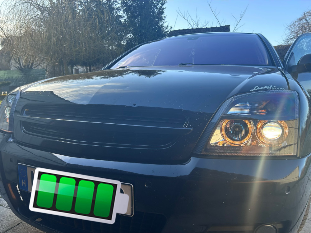 Grill OPEL VECTRA C GTS Black badgeless
