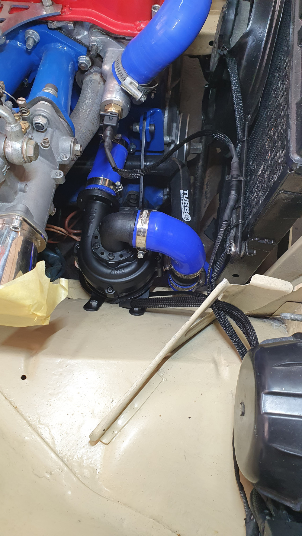   Davies Craig EWP80 Alloy Flange Combo elektromos vízpumpa és LCD vezérlő (12V)
